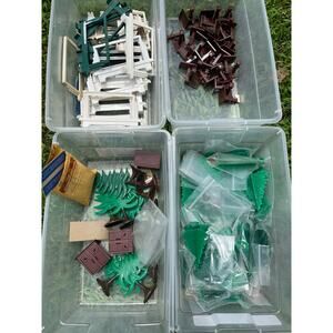 Bulk lot of Plasticville training accessories
